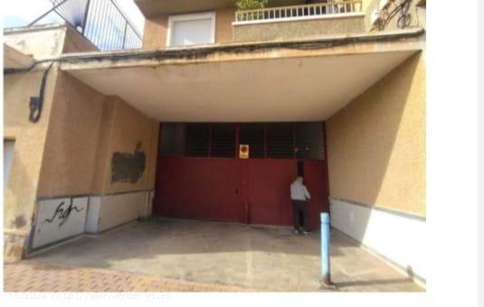 OPORTUNIDAD, SE VENDE PLAZA DE GARAJE EN AVD. TAIBILLA - MURCIA