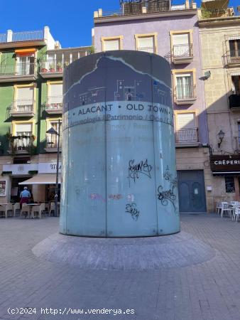 TRASPASO DE PUB ZONA CASCO HISTORICO - ALICANTE