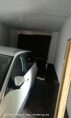 INMOBILIARIA TEJARES 2 VENDE CASA CON PATIO EN LA RODA - ALBACETE