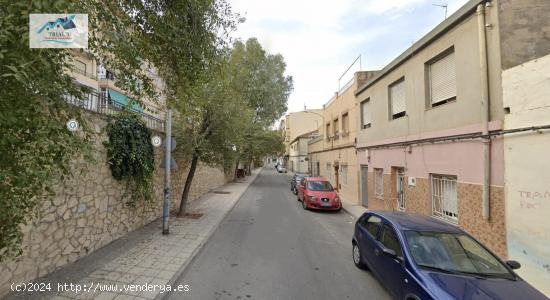 Venta casa en Elda (Alicante) - ALICANTE