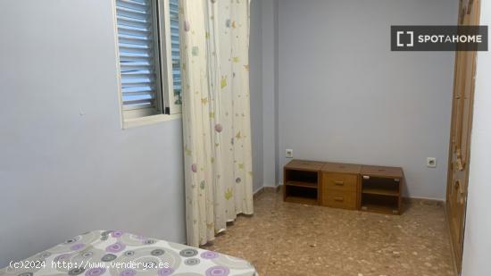 Habitación en piso compartido en Torrent - VALENCIA