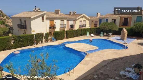 Apartamento de 4 habitaciones en alquiler en Cala D'Or - ALICANTE