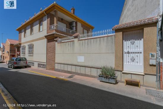 Oportunidad Única! Amplia Vivienda en Peligros - GRANADA