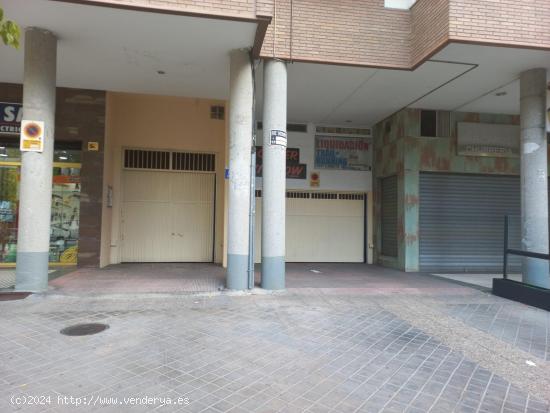 Garaje de 24 m2 en venta junto al Paseo del Emperador Carlos V - GRANADA