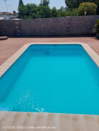 SE VENDE CHALET - VALENCIA