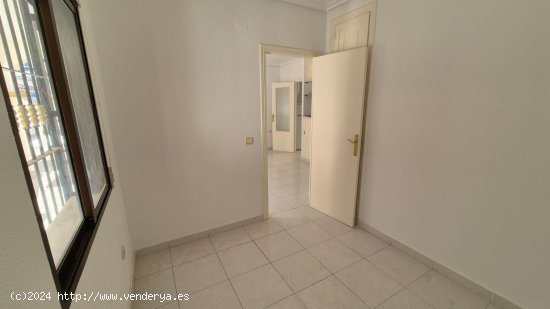 Chalet en venta en Torrevieja (Alicante)