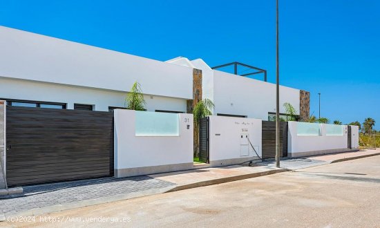 Chalet en venta a estrenar en Los Alcázares (Murcia)