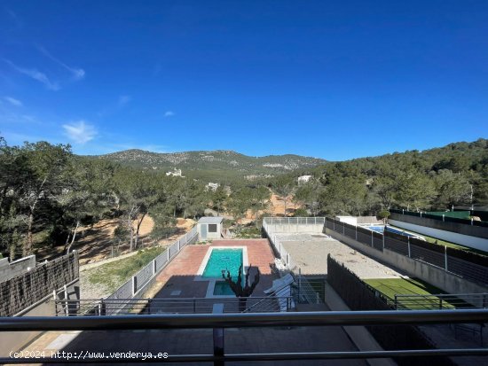 Unifamiliar adosada en venta  en Canyelles - Barcelona