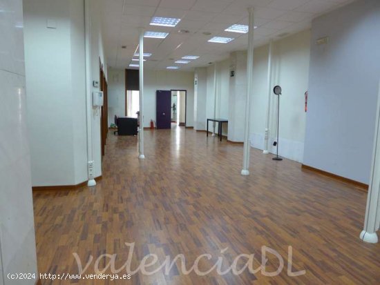 Local comercial en Alquiler en Extramurs - Valencia