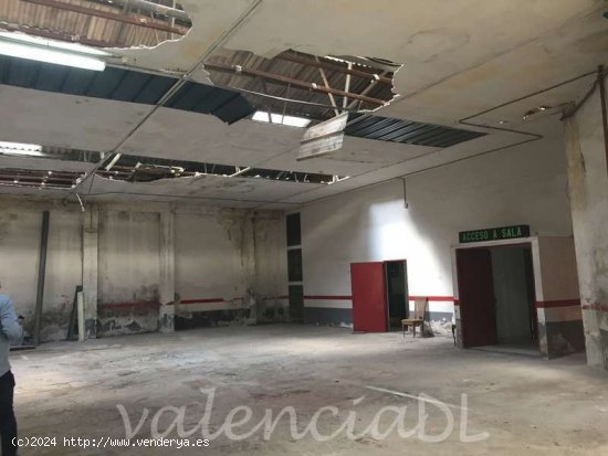 Local comercial en Alquiler en L´Eixample - Valencia