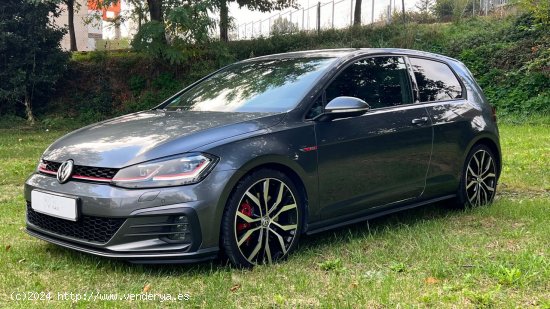 Volkswagen Golf GTI PERFORMANCE 245cv - Gurb