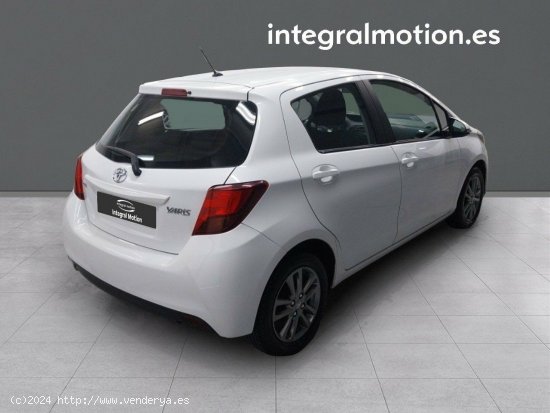 Toyota Yaris 70 Active - Vigo