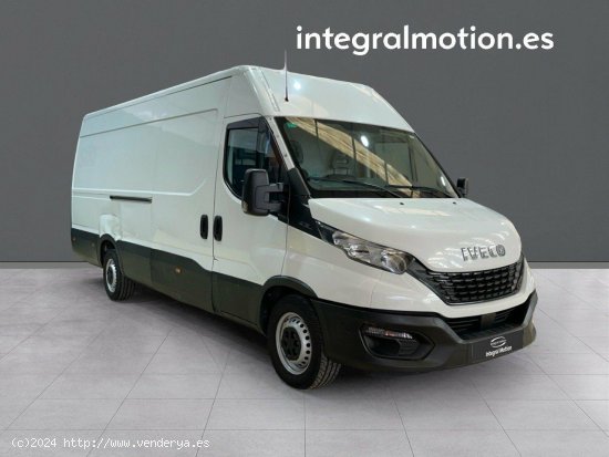 Iveco Daily 2.3 TD 35S 16 V 4100/H2 16 M3 - Sada