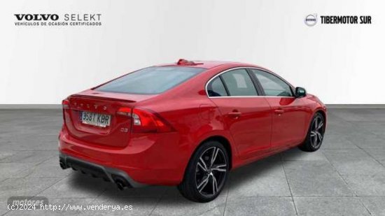 Volvo S60 2.0 D3 R-DESIGN MOMENTUM AUTO 150 4P de 2017 con 39.349 Km por 25.895 EUR. en Madrid