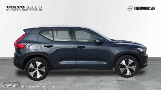 Volvo XC40 1.5 T3 MOMENTUM PRO AUTO 163 5P de 2021 con 27.690 Km por 36.895 EUR. en Madrid