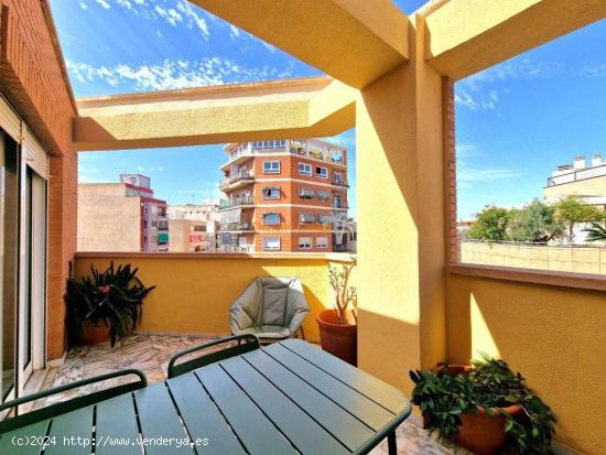 EN VENTA ESPECTACULAR ÁTICO EN EL CENTRO DE ALICANTE ,JUNTO AL MERCADO!! - ALICANTE