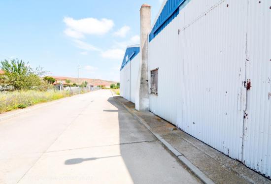 Urbis te ofrece una nave industrial en venta en Garcihernández, Salamanca. - SALAMANCA