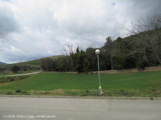 MOSQUEROLES (NUCLI URBANO): SOLAR LLANO ESQUINERO CON VISTAS EXCEPCIONALES EN PLENO MONTSENY - BARCE