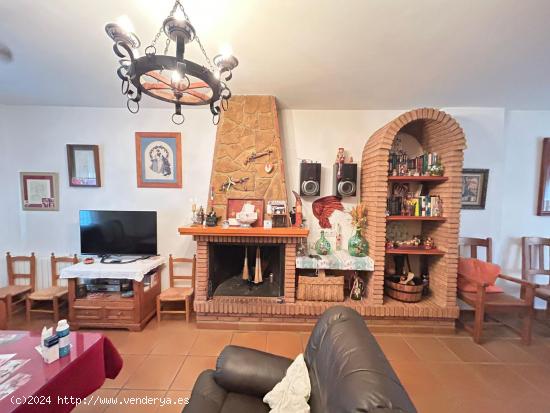 EN EXCLUSIVA CASA EN SANTA CATALINA¡¡¡¡¡¡ - MALAGA