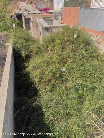 TERRENO CON CASA EN CENTRO URBANO DE LIBRILLA - MURCIA