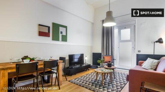 Apartamento de 2 habitaciones en el corazón de Barcelona - BARCELONA