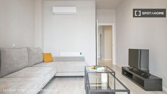 Moderno y elegante apartamento de 2 dormitorios en Gracia - BARCELONA