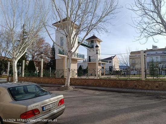  SOLAR URBANIZABLE EN HUELMA (JAEN) - JAEN 