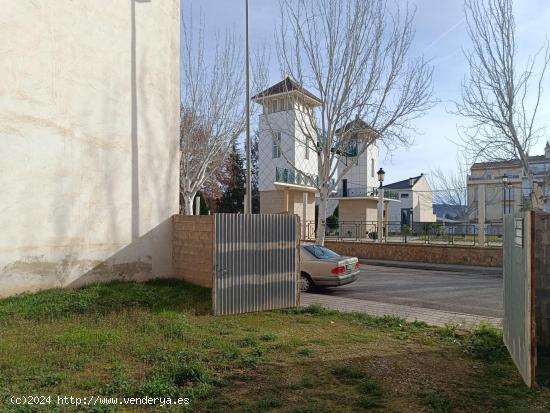 SOLAR URBANIZABLE EN HUELMA (JAEN) - JAEN