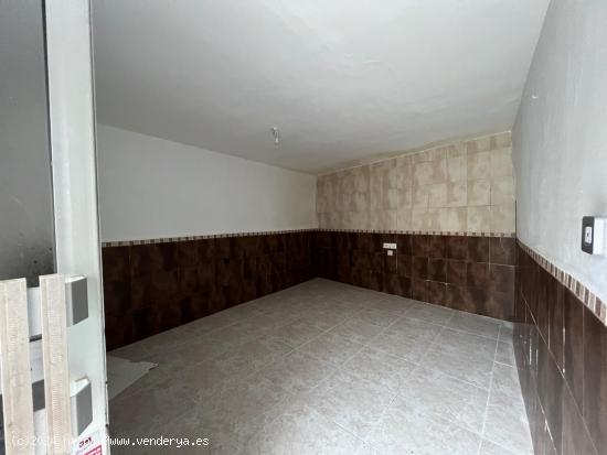 CASABANCO VENDE VIVIENDA DE DOS DORMITORIOS  EN ALISEDA - CACERES