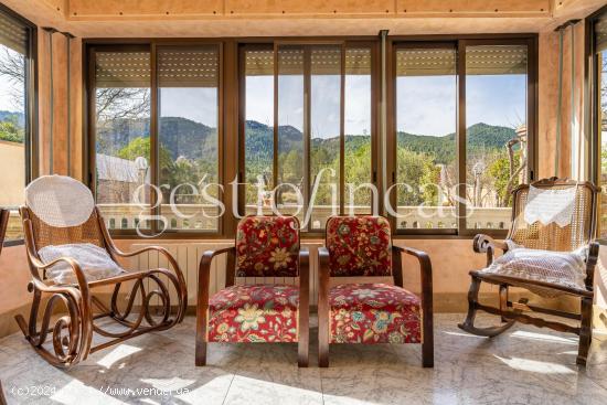 Majestuosa casa en un pueblo pequeño,tranquilo y acogedor. - TARRAGONA