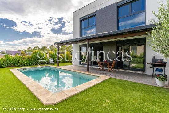 ¡PRECIOSA CASA INDEPENDIENTE DE DISEÑO EN VILAFORTUNY! - TARRAGONA