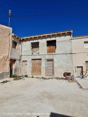 Se Vende en Pinoso - ALICANTE