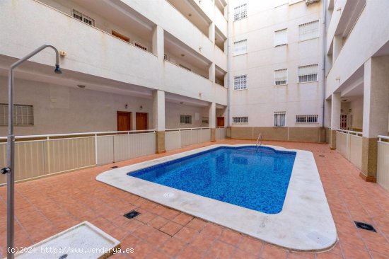 Piso en venta en Torrevieja (Alicante)