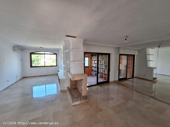 Casa en venta en Estepona (Málaga)