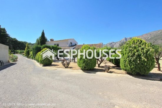 Casa en venta en Guadalest (Alicante)