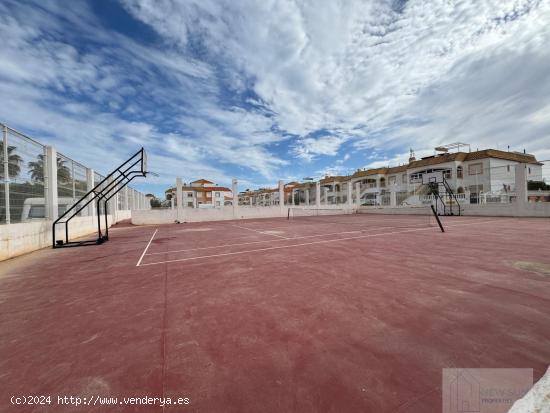 Se Vende en Torrevieja - ALICANTE