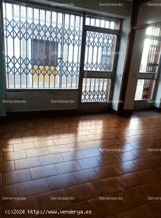 LOCAL COMERCIAL EN VENTA EN CORTEGANA (HUELVA) ESPAÑA. - Cortegana