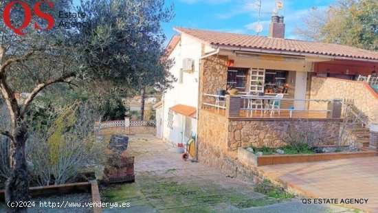 Casa pareada con jardín en urbanización Mas Altaba, Maçanet de la Selva