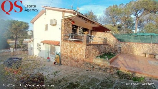 Casa pareada con jardín en urbanización Mas Altaba, Maçanet de la Selva