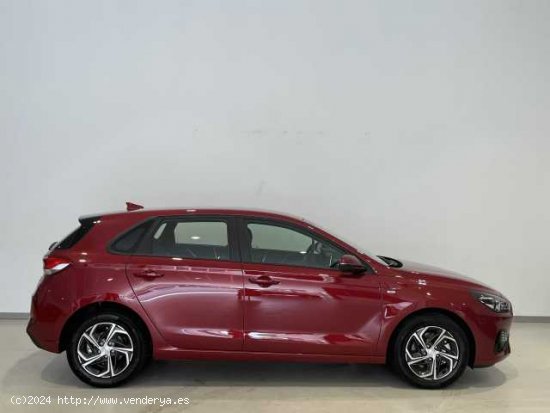 Hyundai i30 ( 1.0 TGDI Klass LR 48V 120 )  - Quintela de Canedo