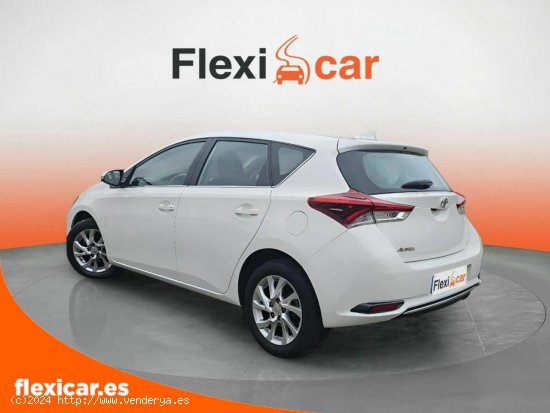 Toyota Auris 1.2 120T Active - Segovia