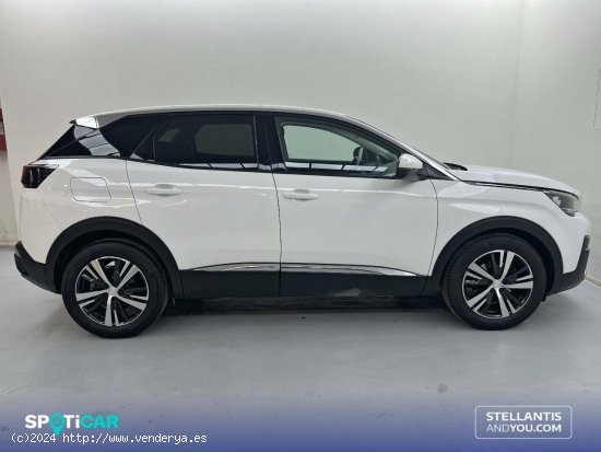 Peugeot 3008  1.2 PureTech 96KW (130CV) S&S Allure - Sevilla