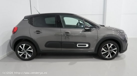 Citroën C3 PURETECH 110 S&S  SHINE - Badalona