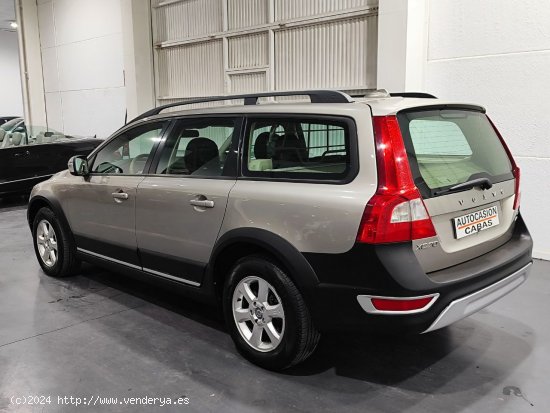 Volvo XC-70 D5 Momentum - Gelves