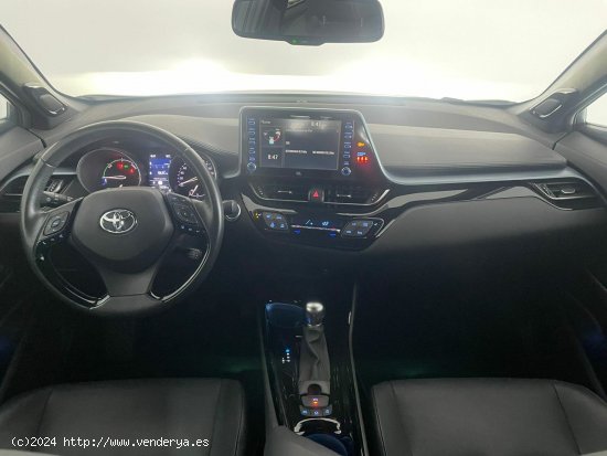 Toyota C-HR  2.0 180h Advance Luxury - 