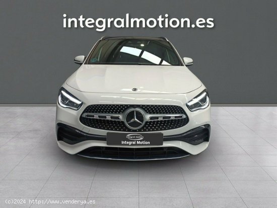 Mercedes GLA GLA 200 D 4MATIC - 