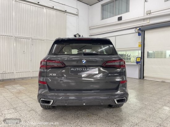 BMW X5 XDRIVE 45e PAQUETE M + TECHO PANORAMICO de 2021 con 117.741 Km por 57.990 EUR. en Barcelona