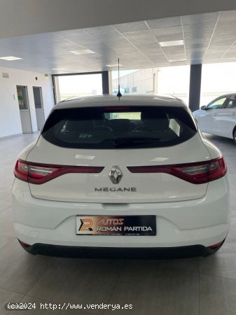 Renault Megane 1.5 115 de 2019 con 135.675 Km por 14.500 EUR. en Sevilla