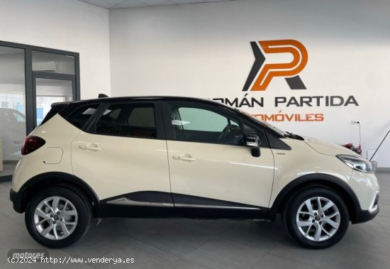 Renault Captur 1.0 90CV de 2020 con 56.987 Km por 14.000 EUR. en Sevilla