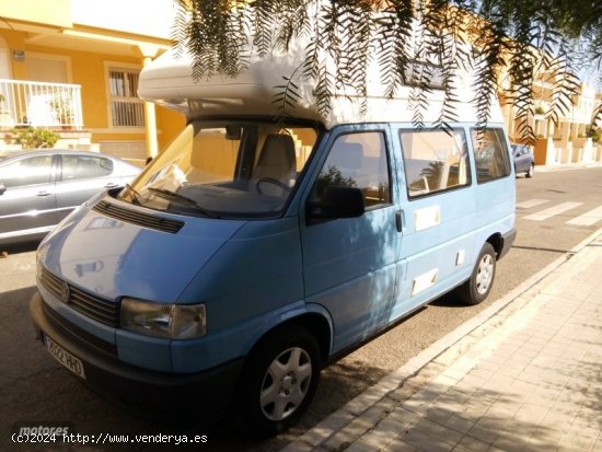 Volkswagen T4 Kombi 9 2.4 SYNCRO de 1993 con 290.000 Km por 8.000 EUR. en Almeria